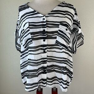 NWT JW Styles Sheer Button Down Shirt Size M